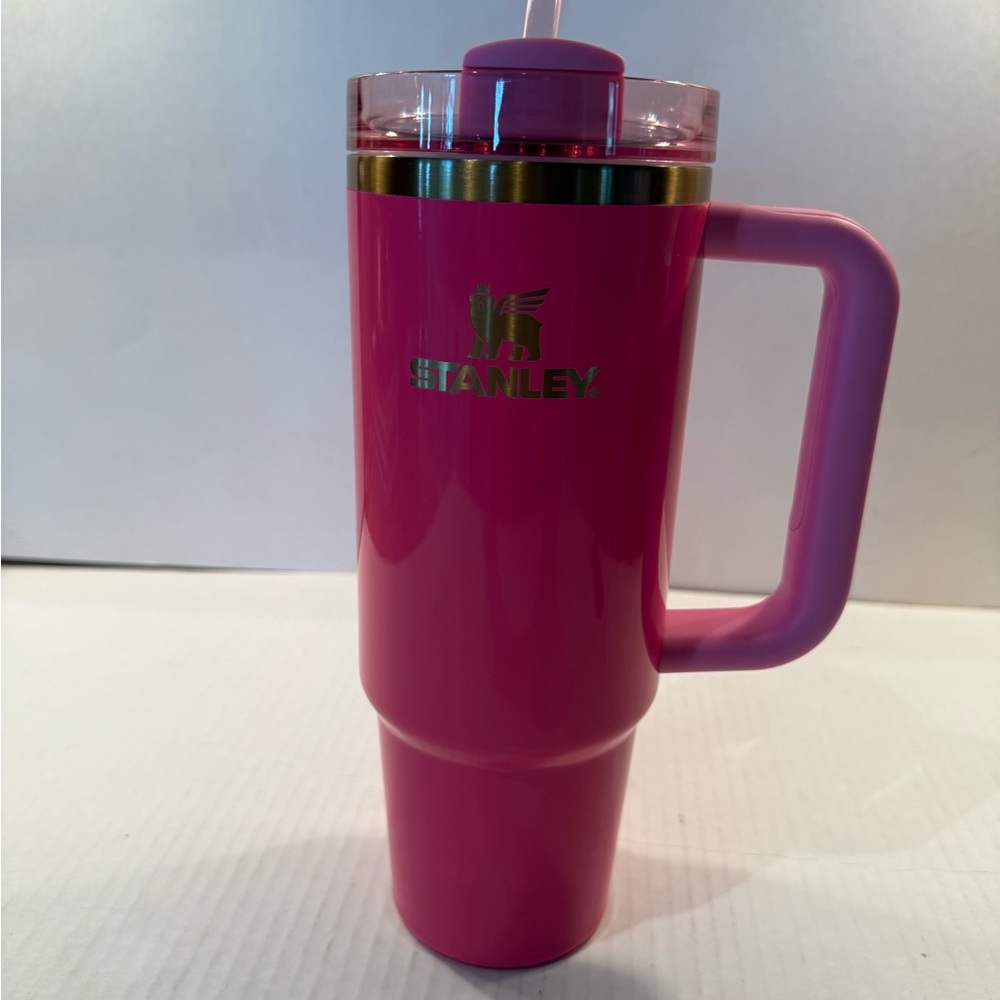 NEW Stanley 30oz Pink Parade Tumbler w/Gold Trim and Straw